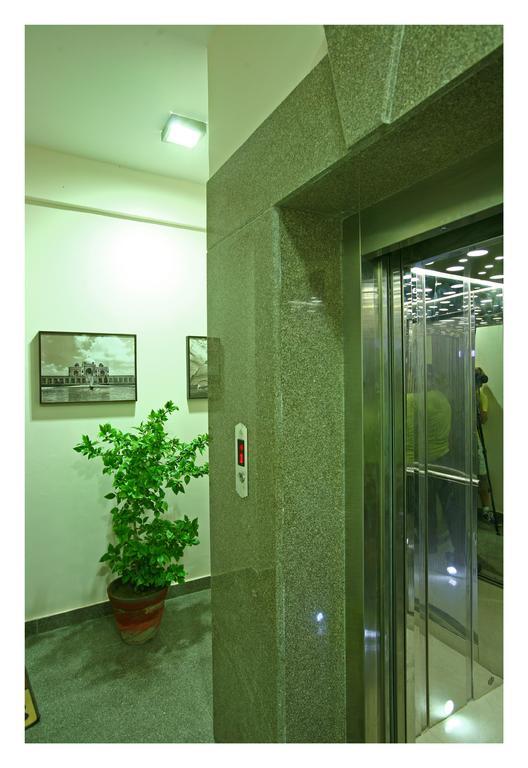 Evergreen 2Bhk Service Apartment Vasant Kunj Fortis Ilbs New Delhi Exterior photo