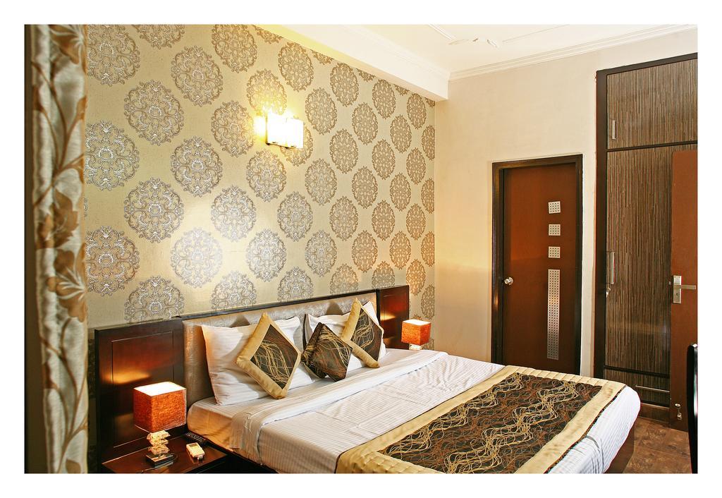 Evergreen 2Bhk Service Apartment Vasant Kunj Fortis Ilbs New Delhi Exterior photo